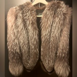 Vintage 60’s Gray Fox Fur Cape/Stole Coat